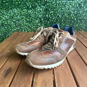 I’m not positive of the brand. But these are a cool shoe for dress/casual.